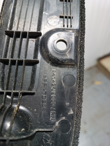 Уплотнитель арки крыла 84142J9000 HYUNDAI