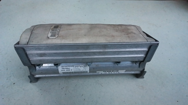 Подушка безопасности (AIRBAG) пассажирская A2208601705 MERCEDES