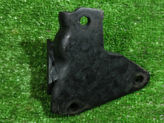 1091A080 MITSUBISHI Кронштейн подушки (опоры) двигателя правой купить в Кривой Рог