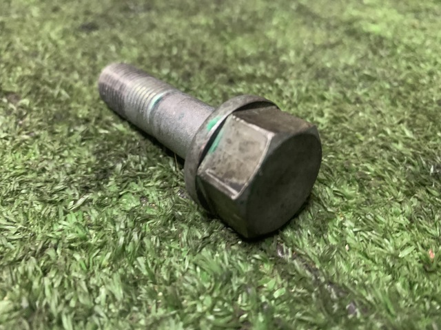 Болт коленвала 1100A071 MITSUBISHI