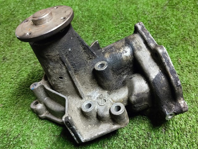 1300A045 MITSUBISHI Помпа купить в Киев
