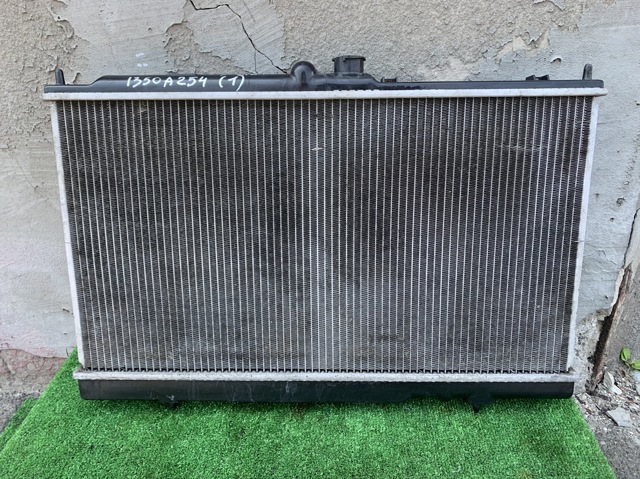 Радиатор системы охлаждения двигателя 1350A254 MITSUBISHI