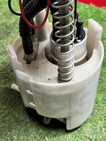 MITSUBISHI 1760A474 Бензонасос в наличии Киев