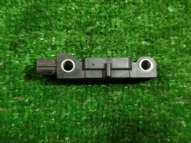3893065J30 SUZUKI Датчик удара купить в Винница