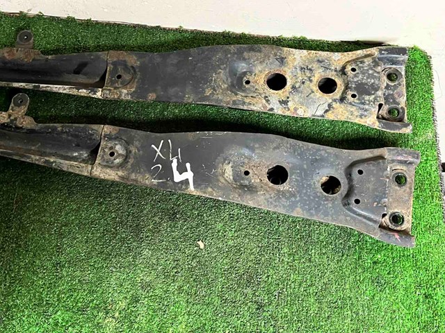 4000A021 MITSUBISHI Балка крепления двигателя купить в Винница
