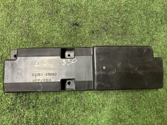 Кронштейн усилителя заднего бампера 5218133040 TOYOTA