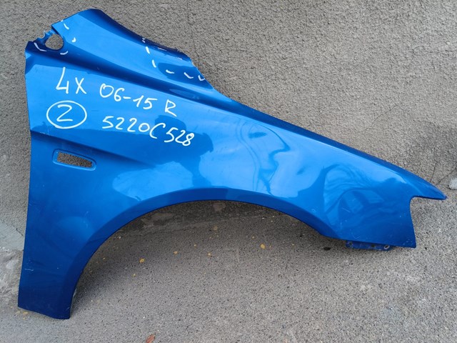 Боковая часть передняя правая 5220C528 MITSUBISHI