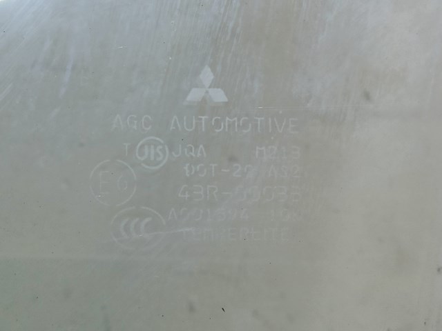 MITSUBISHI 5706A353 Стекло двери передней левой в наличии Харьков