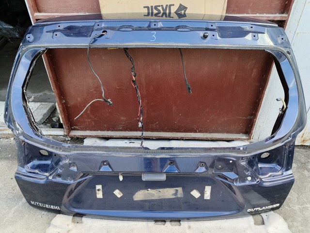 Кришка багажника (ляда) темно синя mitsubishi outlander xl. продається голою: без скла, без ліхтарів. ціла, в хорошому стані - див фото. 5801A524