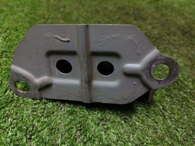 6410A374 MITSUBISHI Кронштейн бампера заднего правый купить в Киев