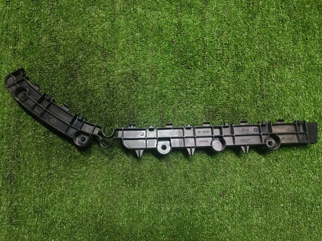 Кронштейн бампера заднего, правый 6410C154 MITSUBISHI