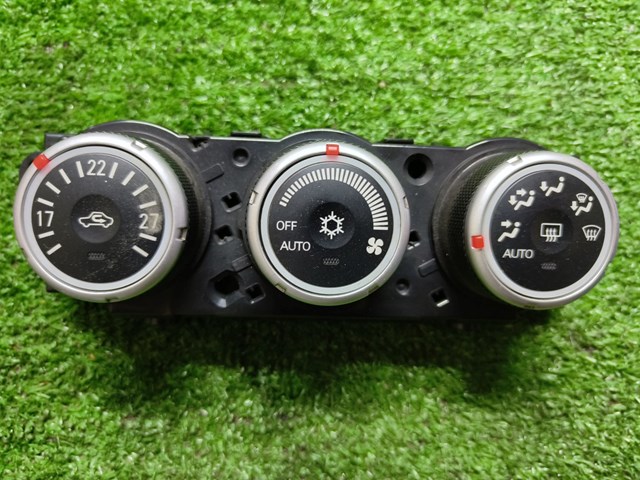 Блок управления печкой 7820A115XA MITSUBISHI