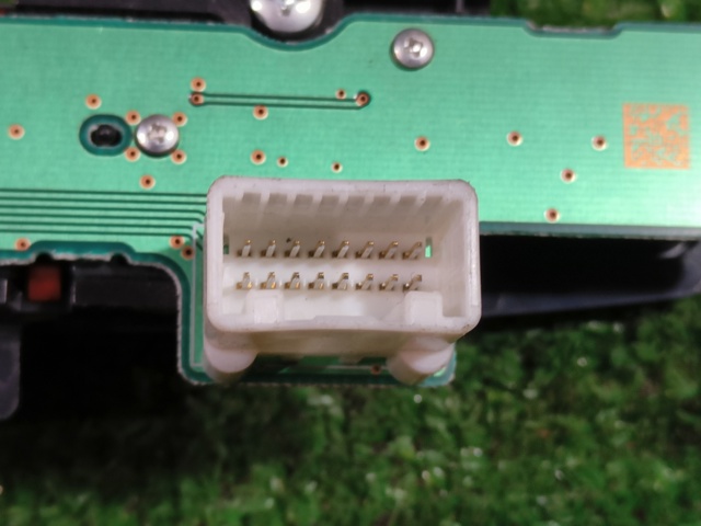 MITSUBISHI 8002B688XA в наличии Ирпень