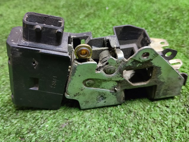 8122203 BMW Замок водительской двери купить в Чернигов
