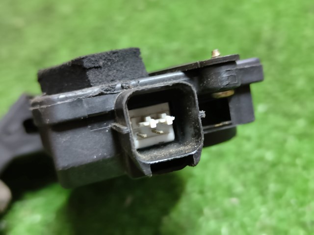 HYUNDAI 812302F000 Замок крышки багажника (двери 3/5-й задней) в наличии Днепр
