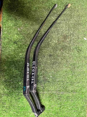 8250A172 MITSUBISHI Поводок стеклоочистителя купить в Николаев
