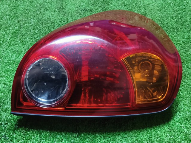 Задняя левая фара 8330A155 MITSUBISHI