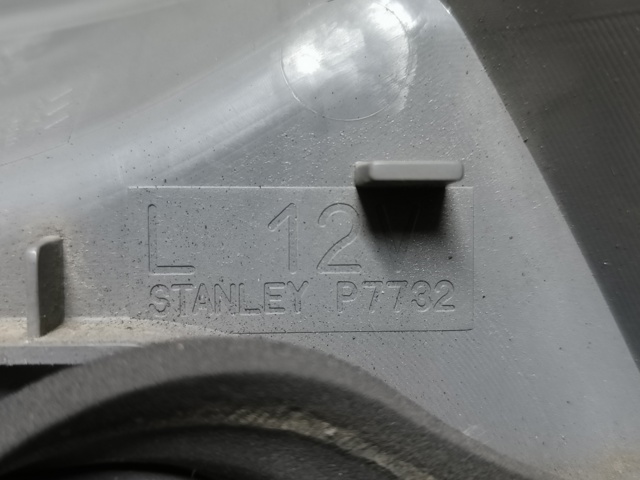 8330A367 MITSUBISHI Фонарь задний левый купить в Львов