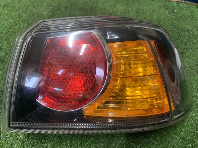 Фара задняя правая внешняя 8330A624 MITSUBISHI