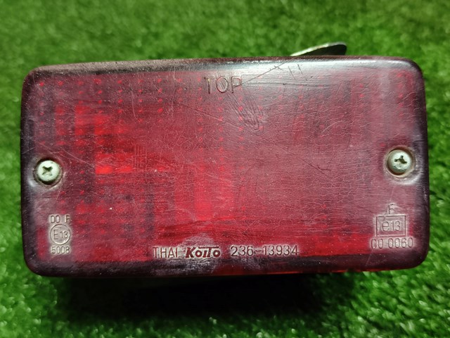 Фонарь противотуманный задний, правый 8337A026 MITSUBISHI