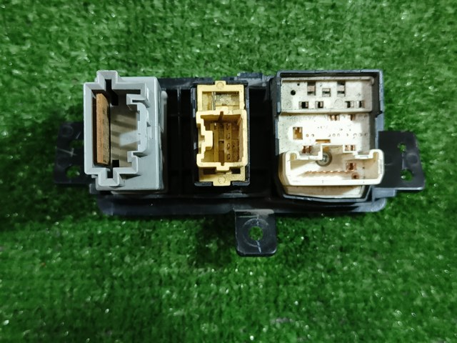 8606A012 MITSUBISHI купить в Киев