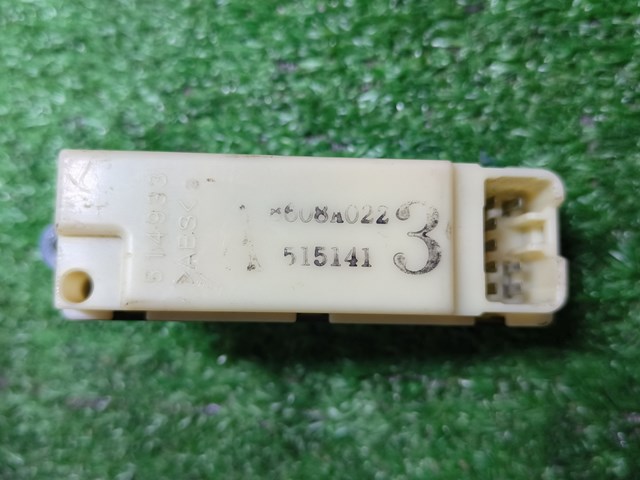MITSUBISHI 8608A022 Кнопка стеклоподъемника передняя в наличии Черновцы