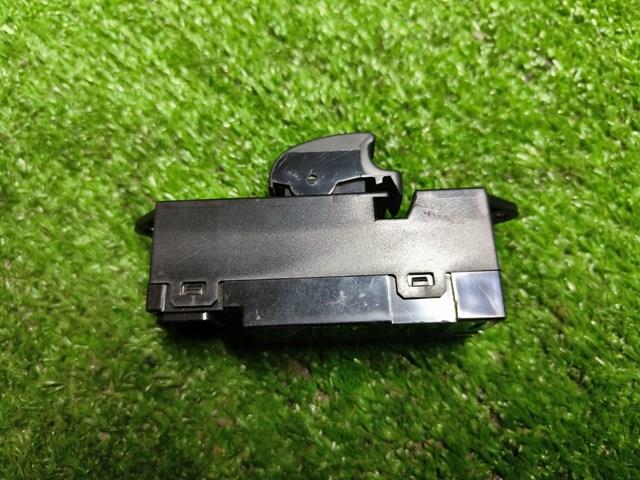 8608A099 MITSUBISHI Кнопочный блок управления стеклоподъемником передний правый купить в Ровно