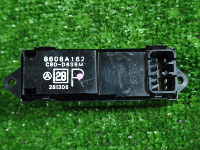 8608A162 Кнопка включения мотора стеклоподъемника задняя правая купить Львов