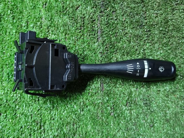 Правый подрулевой переключатель  8612A001 MITSUBISHI