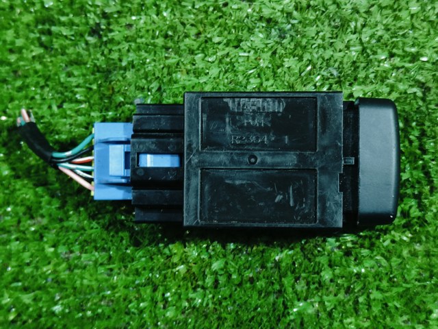 MITSUBISHI 8616A001 Кнопка включения парктроника в наличии Полтава