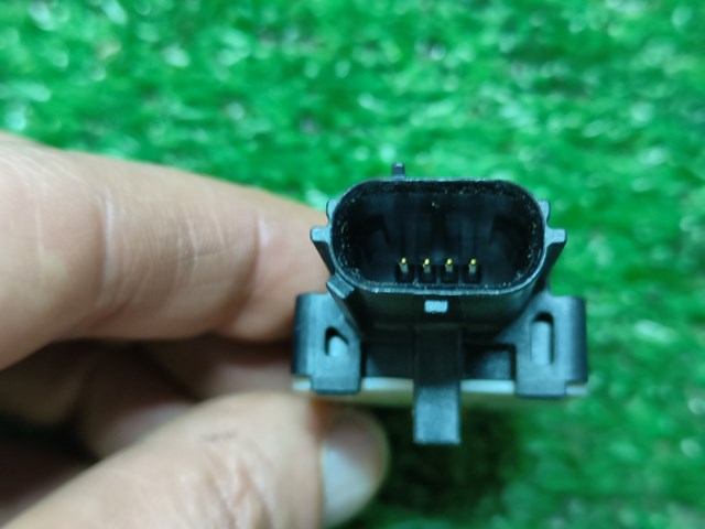 MITSUBISHI 8651A001 Датчик удара в наличии Запорожье