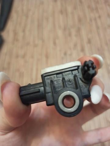 Датчик подушки безопасности 8651A117 MITSUBISHI