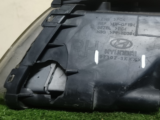 921023K000 HYUNDAI Правая фара купить в Ирпень
