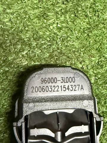 HYUNDAI 960003L000 Датчик дождя в наличии Киев