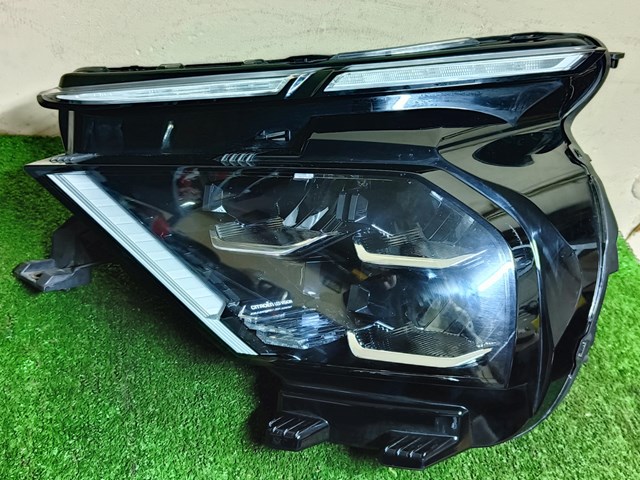 Фара левая передняя 9830649480 PEUGEOT