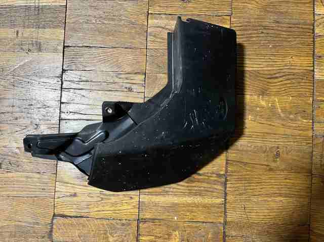 Комплект задних брызговиков AM9H22286A12AB LAND ROVER