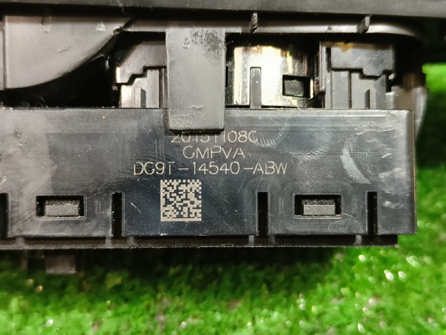 FORD DG9T14540ABW Кнопочный блок управления стеклоподъемником передний левый в наличии Львов