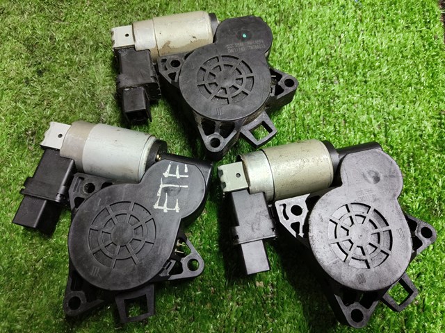 Привод стеклоподъемника двери задней G22C5958X MAZDA