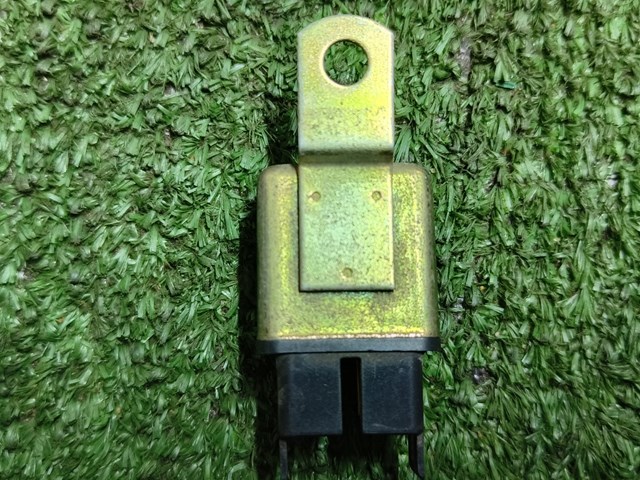 MB399789 MITSUBISHI Реле противотуманной фары купить в Киев