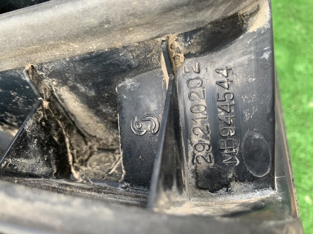 MB944544 MITSUBISHI Фонарь задний правый внешний купить в Черновцы