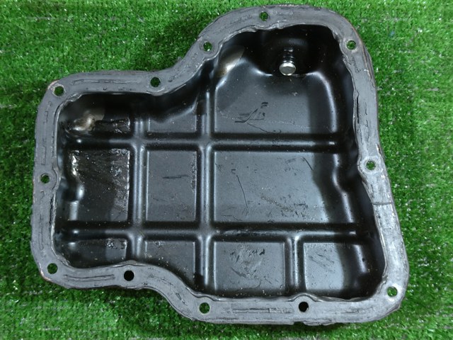 Поддон двигателя Mitsubishi Outlander 1
