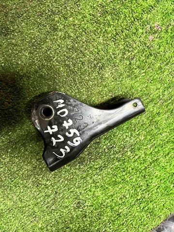 Кронштейн подушки коробки передач MD759723 MITSUBISHI