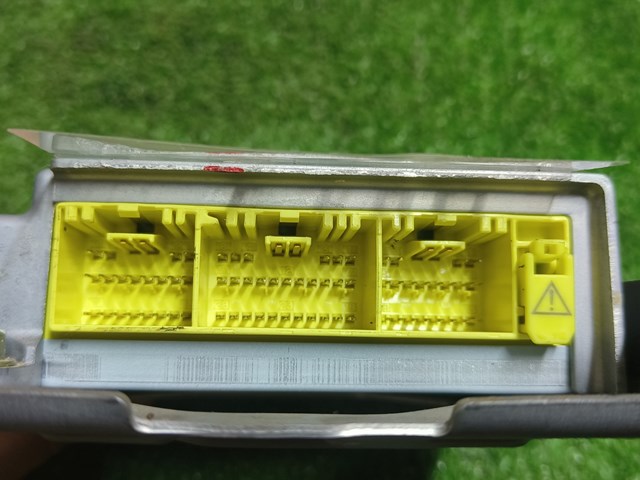 MITSUBISHI MN141262 Модуль-процессор управления подушкой безопасности (ЭБУ AIRBAG) в наличии Харьков