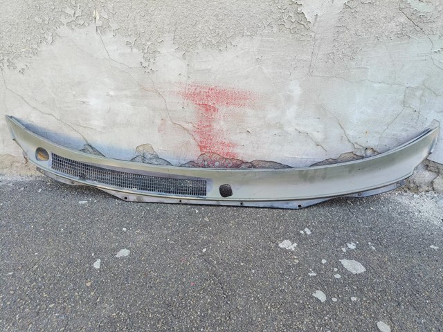 Водосток лобового стекла, жабо MR109225 MITSUBISHI