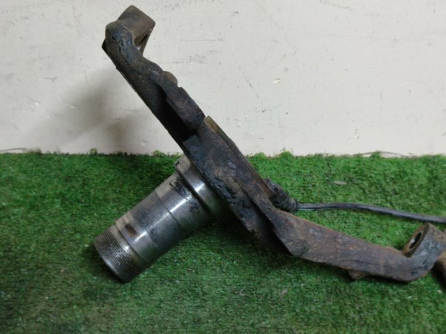 MR113893 MITSUBISHI Цапфа (поворотный кулак) передний правый купить в Винница