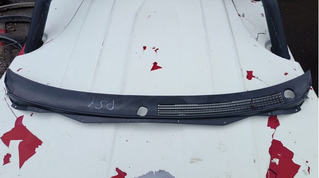 Водосток лобового стекла, жабо MR221996 MITSUBISHI
