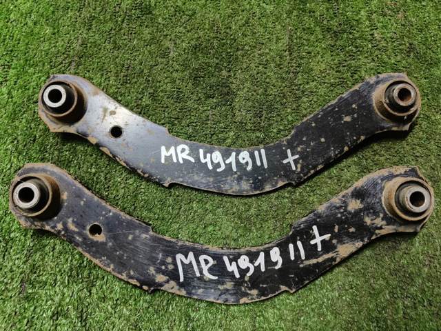 MR491911 Рычаг задней подвески верхний левый/правый купить Винница