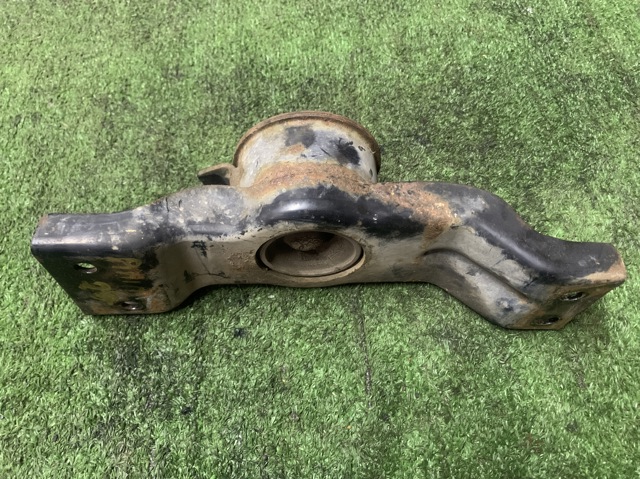 Левая подушка двигателя MR510312 MITSUBISHI