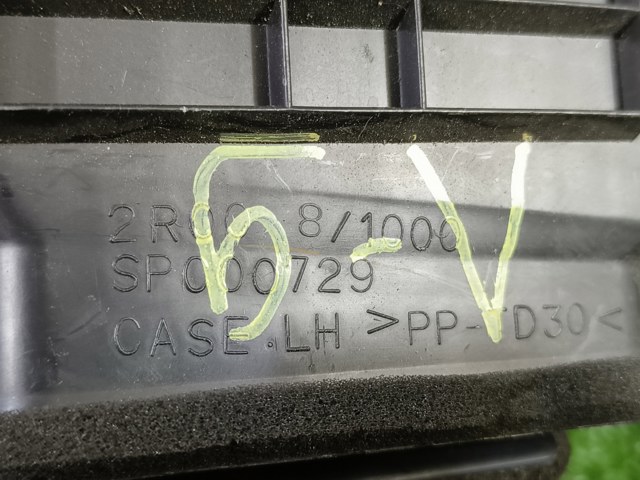 MR512557 MITSUBISHI Решетка вентиляции салона на "торпедо" купить в Павлоград