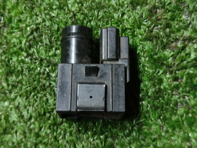 Датчик температуры воздуха в салоне MR513088 MITSUBISHI